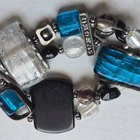 Chunky Designer Stretch Bracelet by Chantale Gelinas - Picture 4 of 5